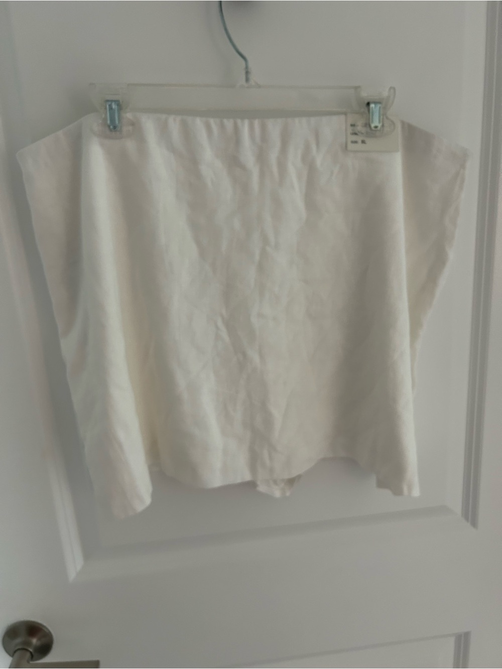 Abercrombie and Fitch Women's White Linen Blend Mini Skort